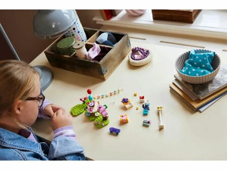 Lego Animal Crossing 77046 Julian&#039;s Birthday Party